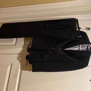 Anne Klein Ladies Suit size 4.  All Black with silver grey buttons.